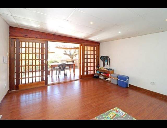 4 BEDROOM HOUSE FOR SALE IN KENSINGTON